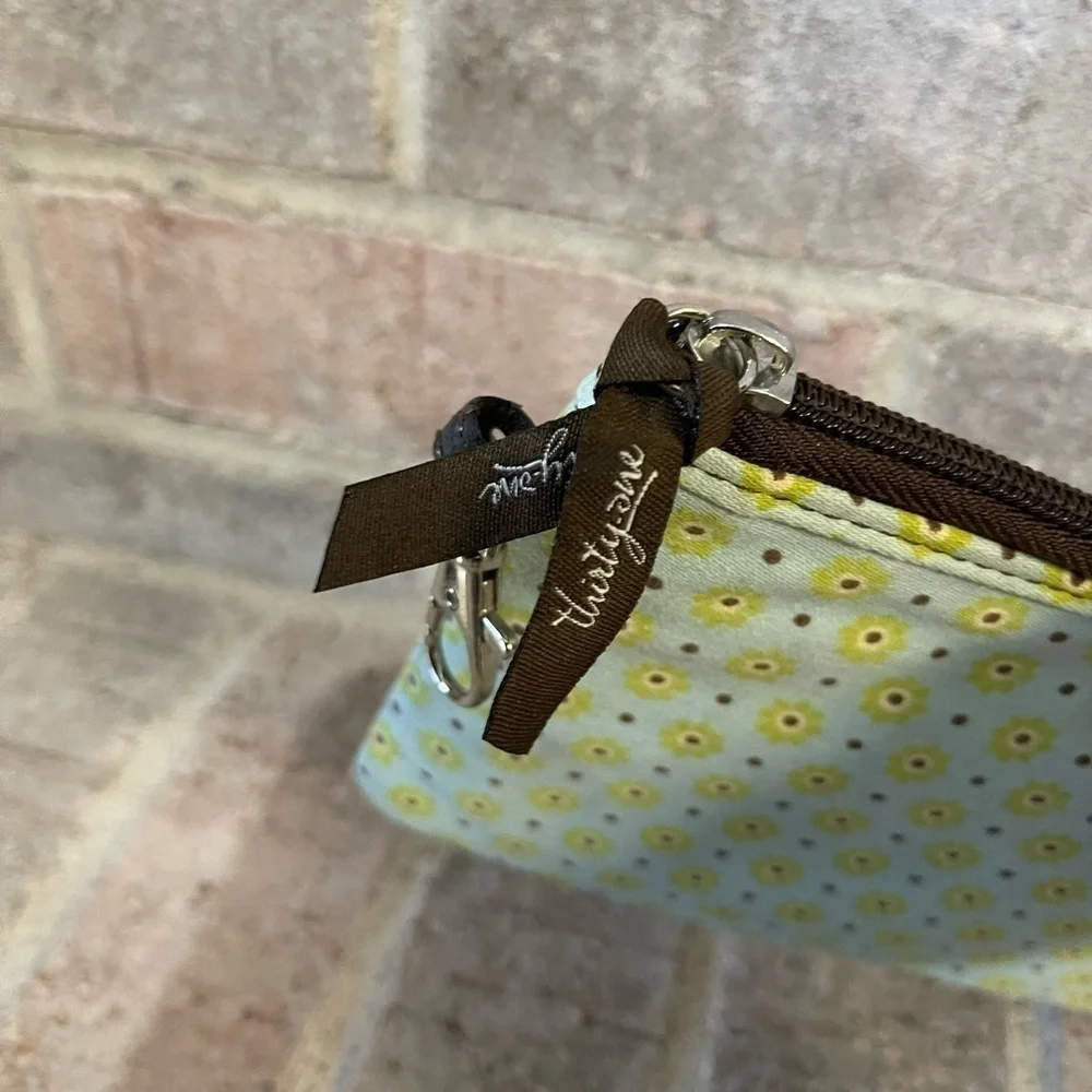 Thirty one - Picture 3 of 6